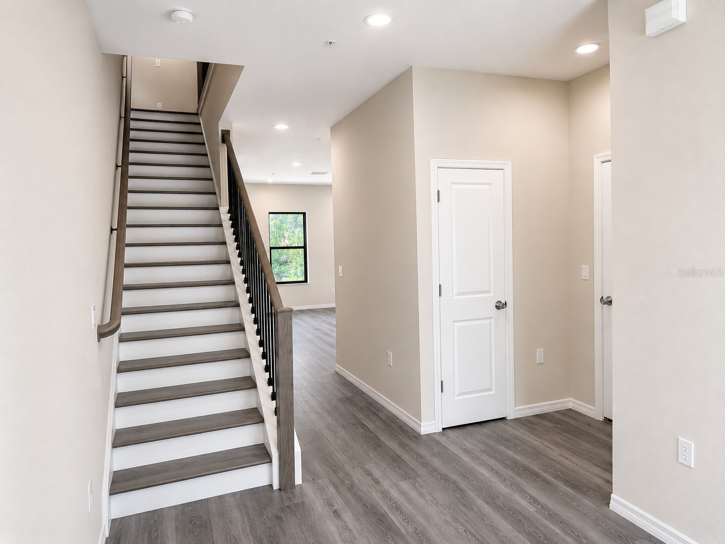 4347 Cambio Gardens Court Tampa FL 33610 TB8516847 image5