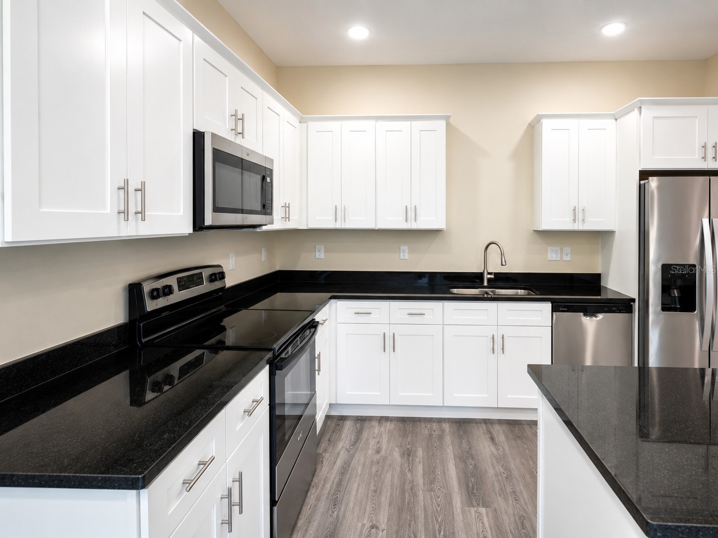 4347 Cambio Gardens Court Tampa FL 33610 TB8516847 image9