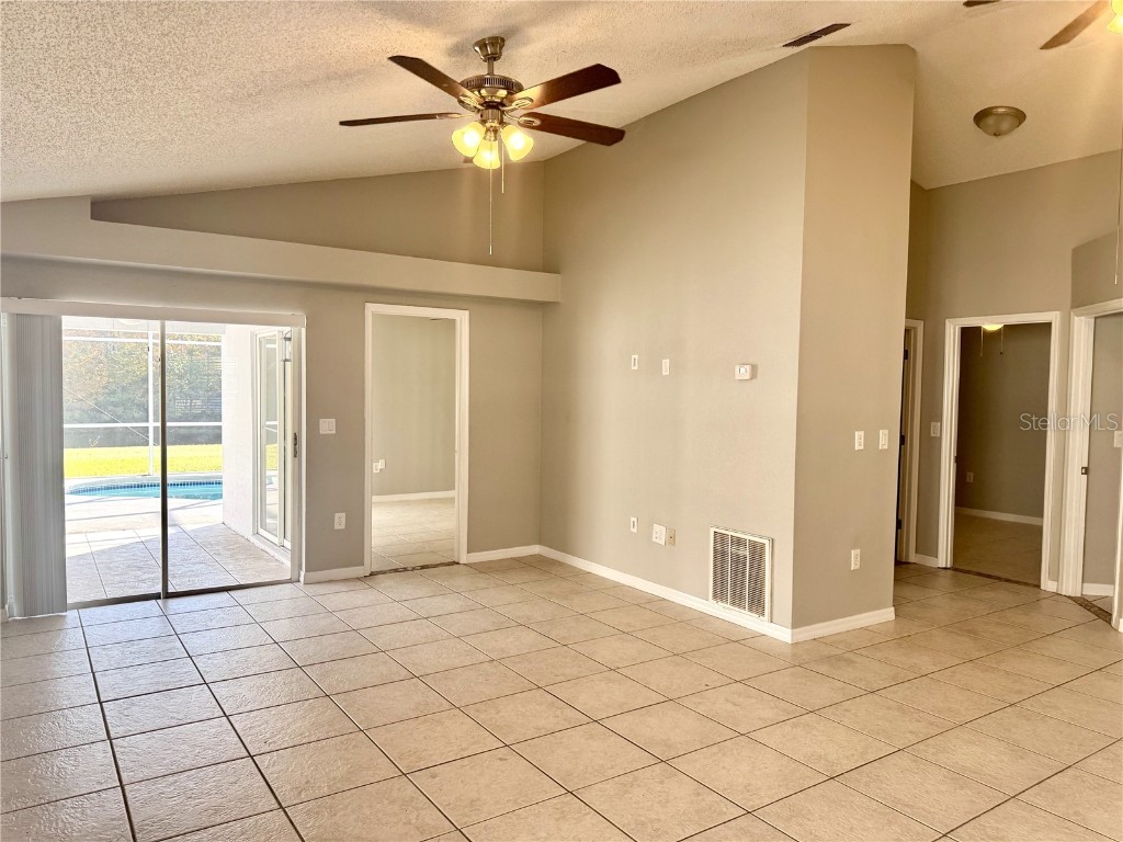 4347 Creekside Boulevard Kissimmee FL 34746 A4673020 image13