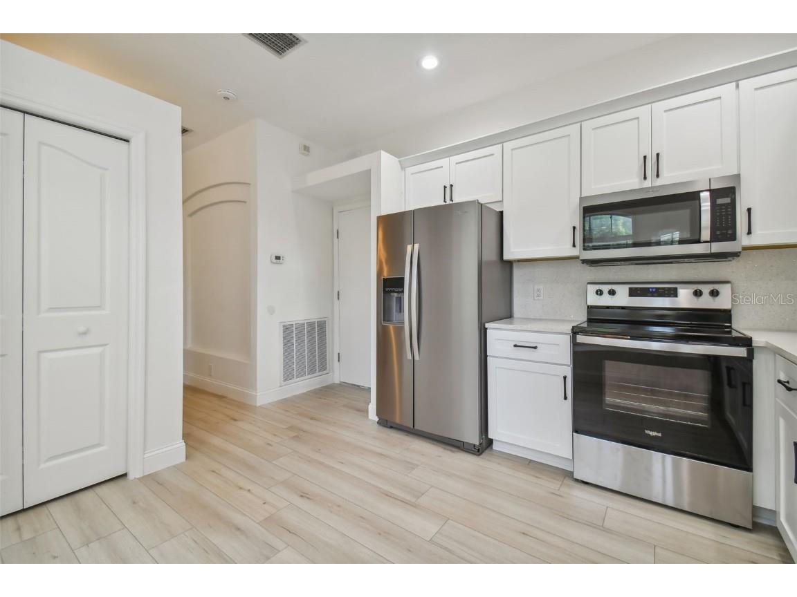 4347 Deermont Circle Tampa FL 33624 TB8461929 image27