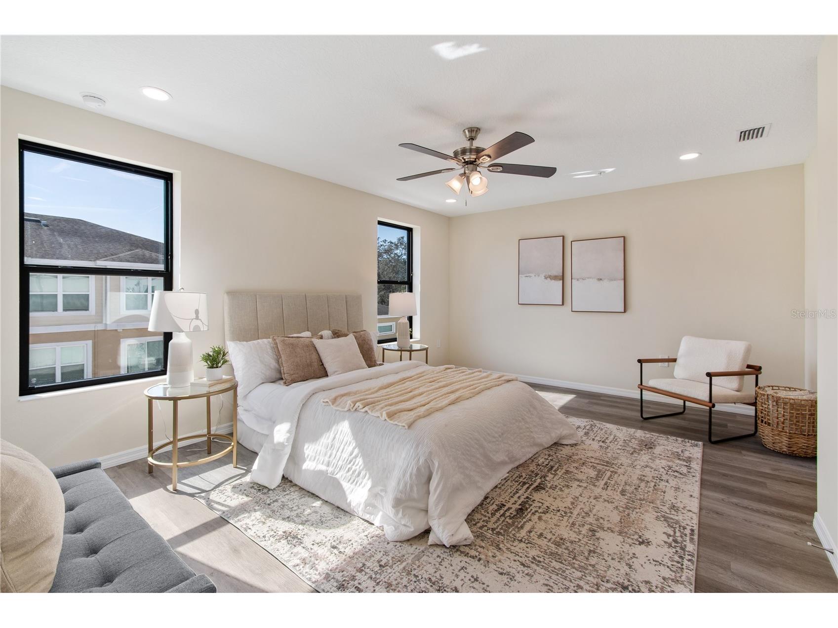 4348 Cambio Gardens Court Tampa FL 33610 TB8474156 image18