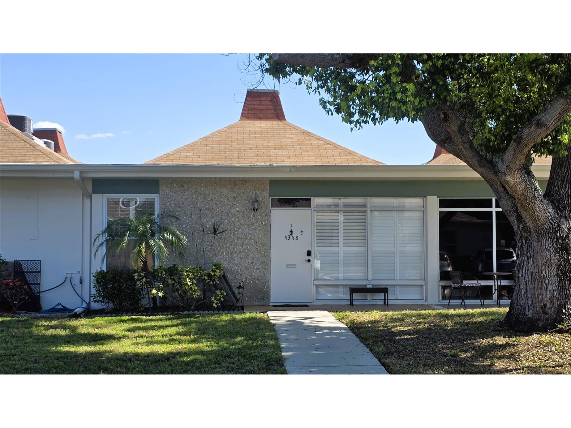4348 Tahitian Gardens Circle #B Holiday FL 34691 TB8488808 image1
