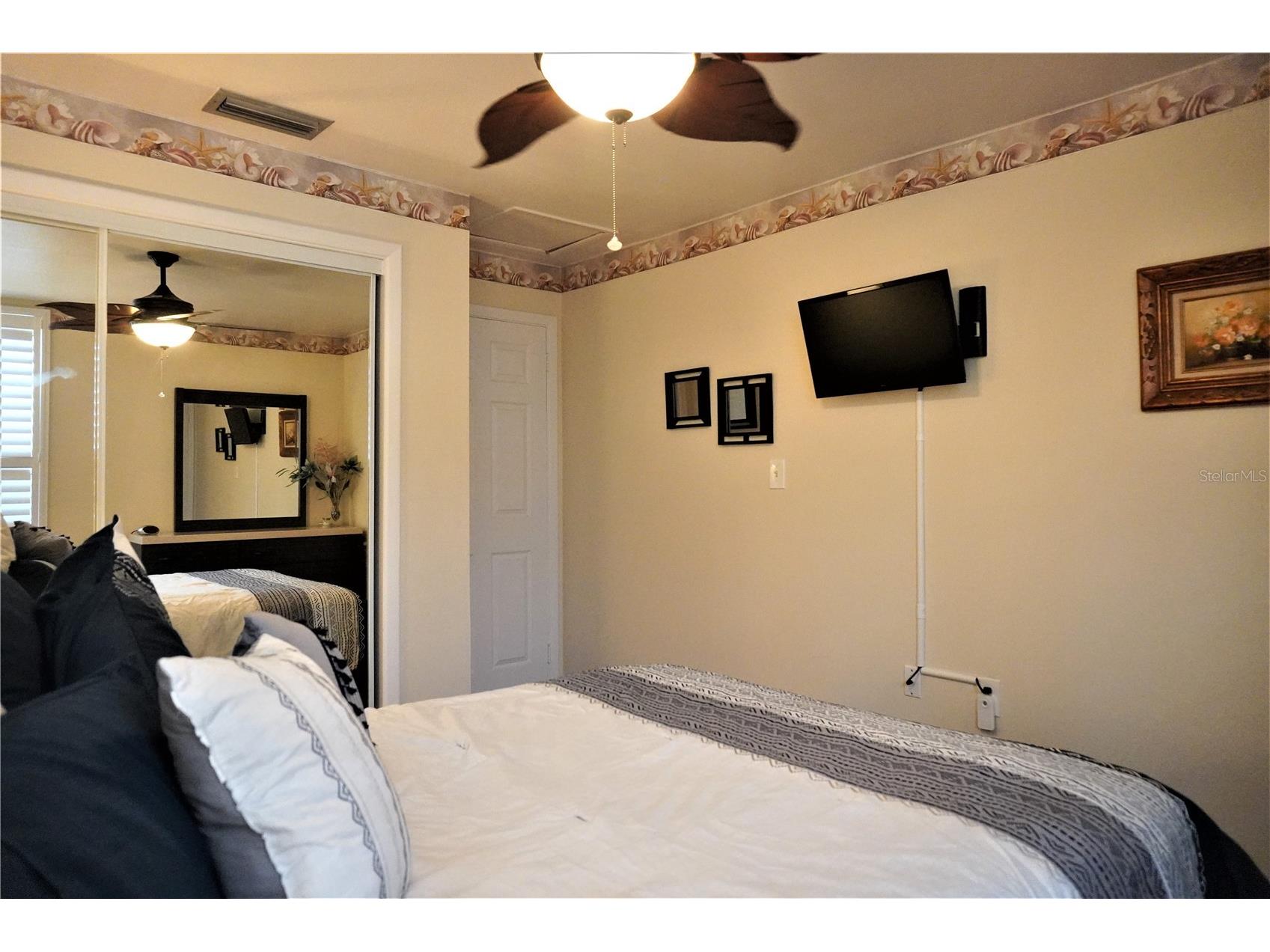 4348 Tahitian Gardens Circle #B Holiday FL 34691 TB8488808 image11