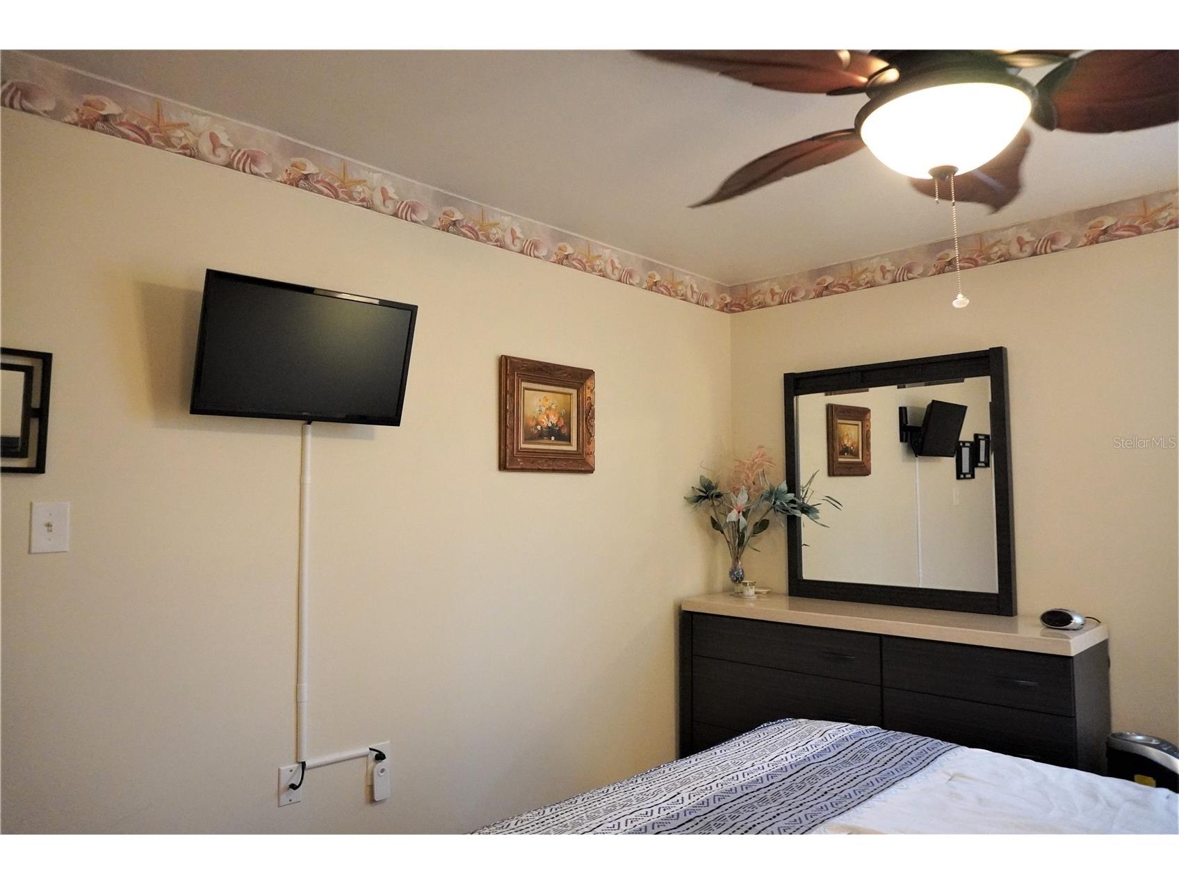 4348 Tahitian Gardens Circle #B Holiday FL 34691 TB8488808 image12