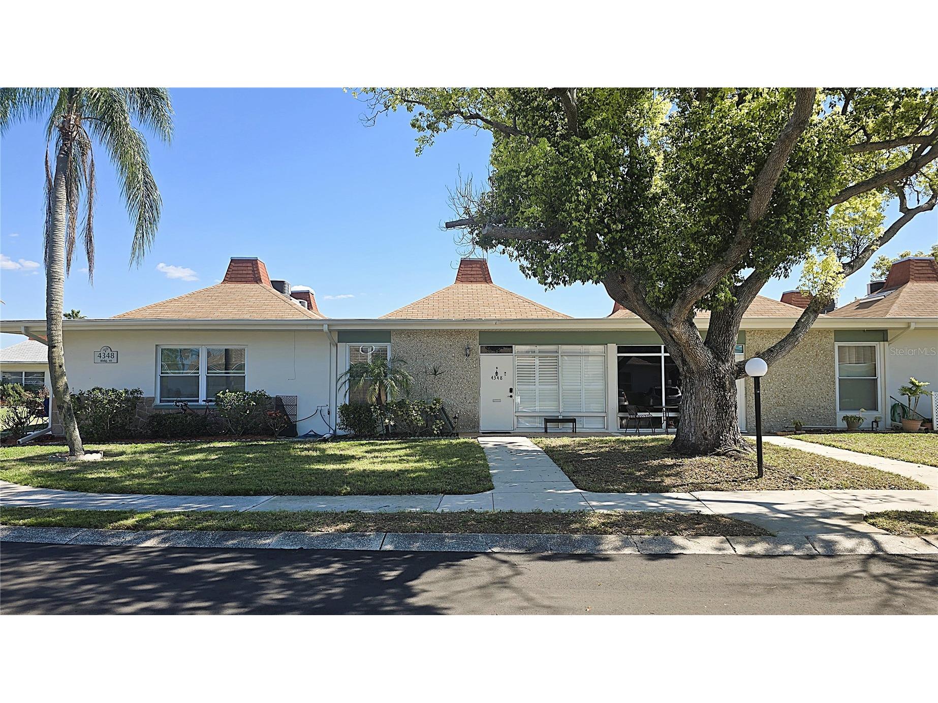 4348 Tahitian Gardens Circle #B Holiday FL 34691 TB8488808 image3