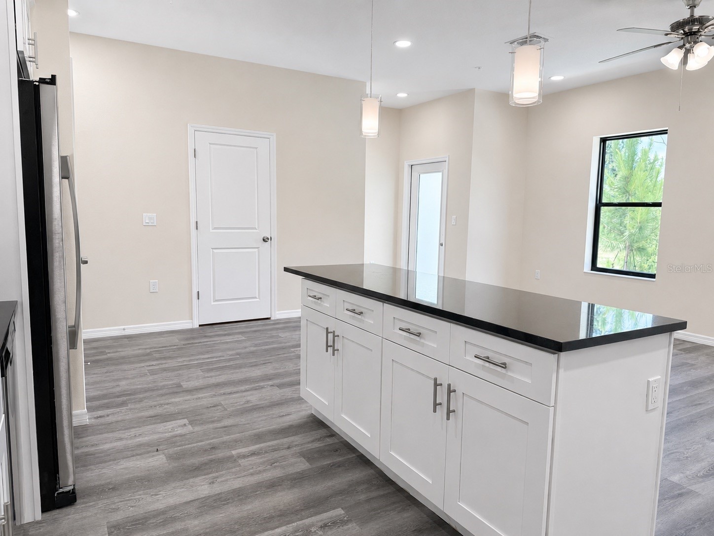 4349 Cambio Gardens Ct Tampa FL 33610 TB8517567 image11