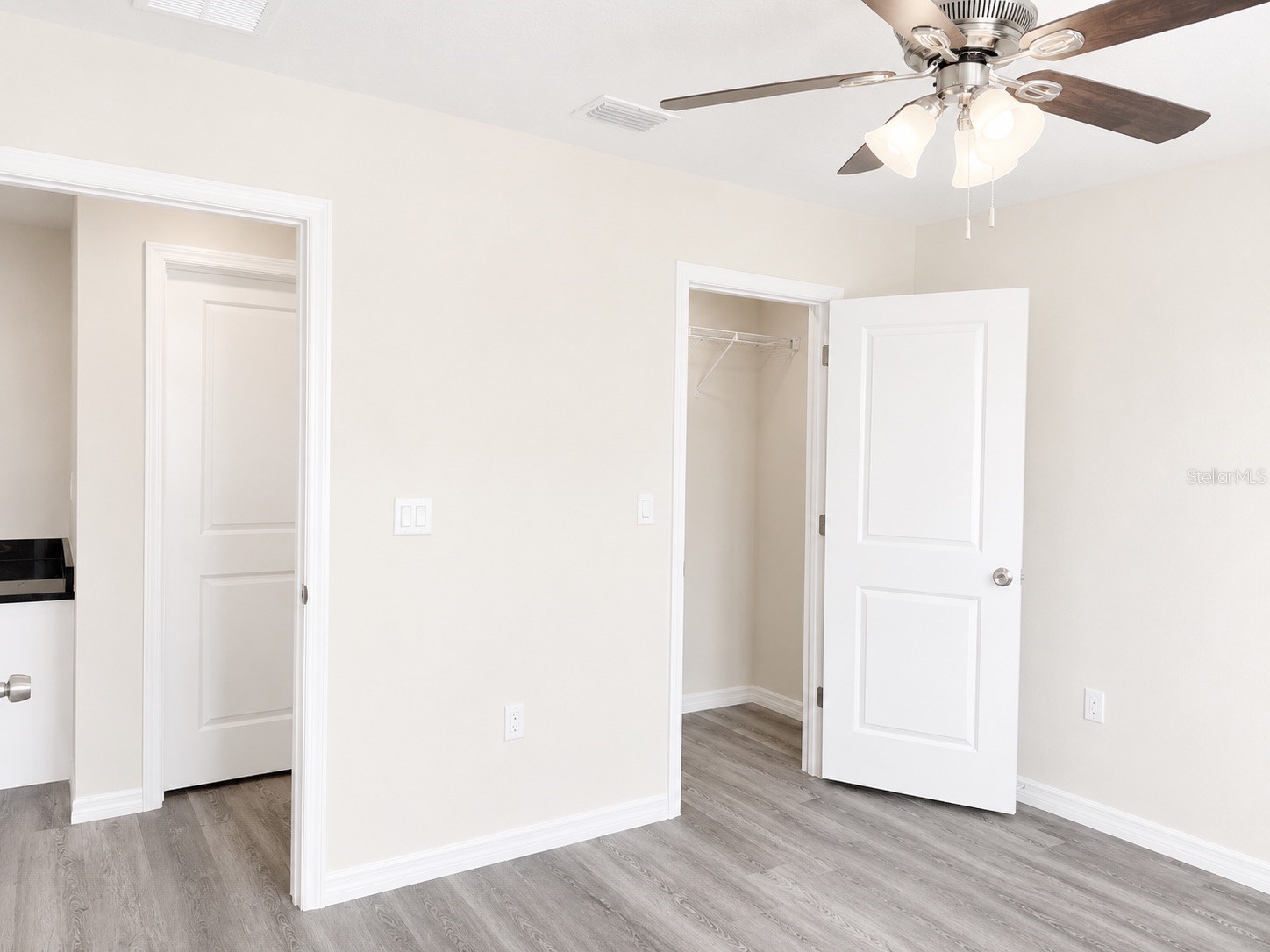 4349 Cambio Gardens Ct Tampa FL 33610 TB8517567 image15
