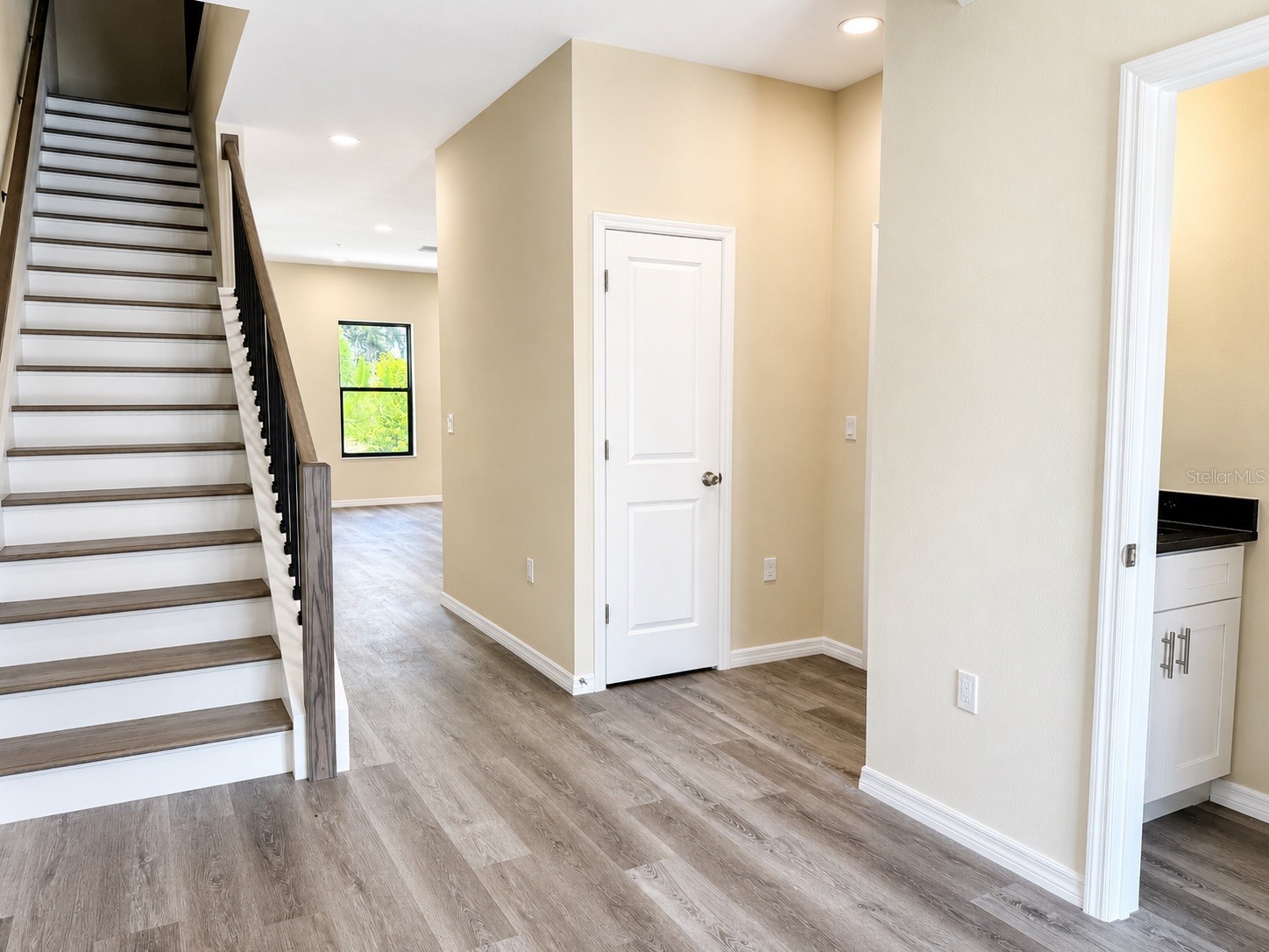 4349 Cambio Gardens Ct Tampa FL 33610 TB8517567 image8