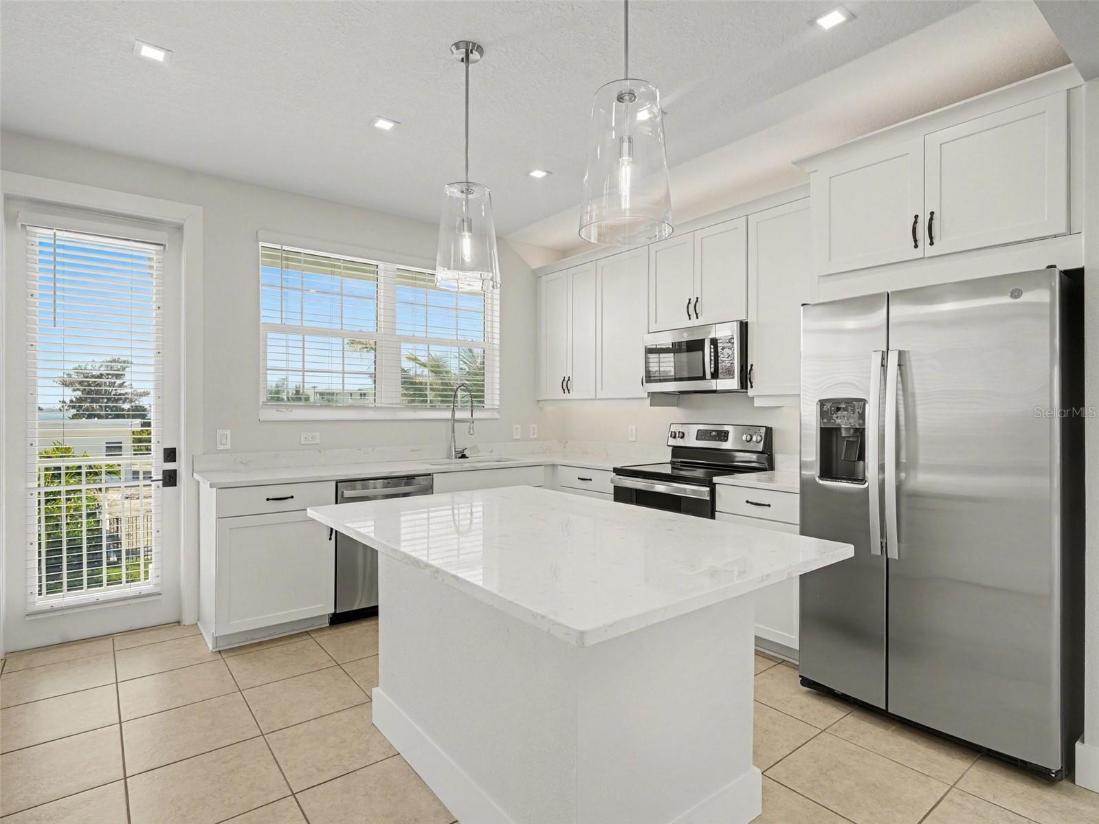 4349 Marina View Way Cortez FL 34215 O6390094 image2