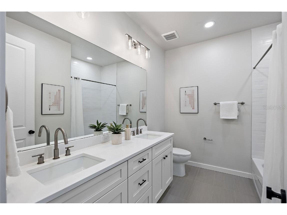 435 11th Avenue S Saint Petersburg FL 33701 TB8426548 image10