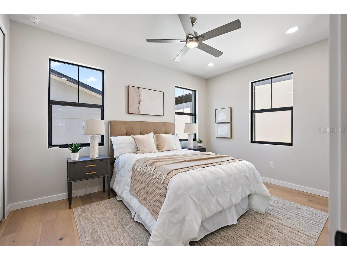 435 11th Avenue S Saint Petersburg FL 33701 TB8426548 image12