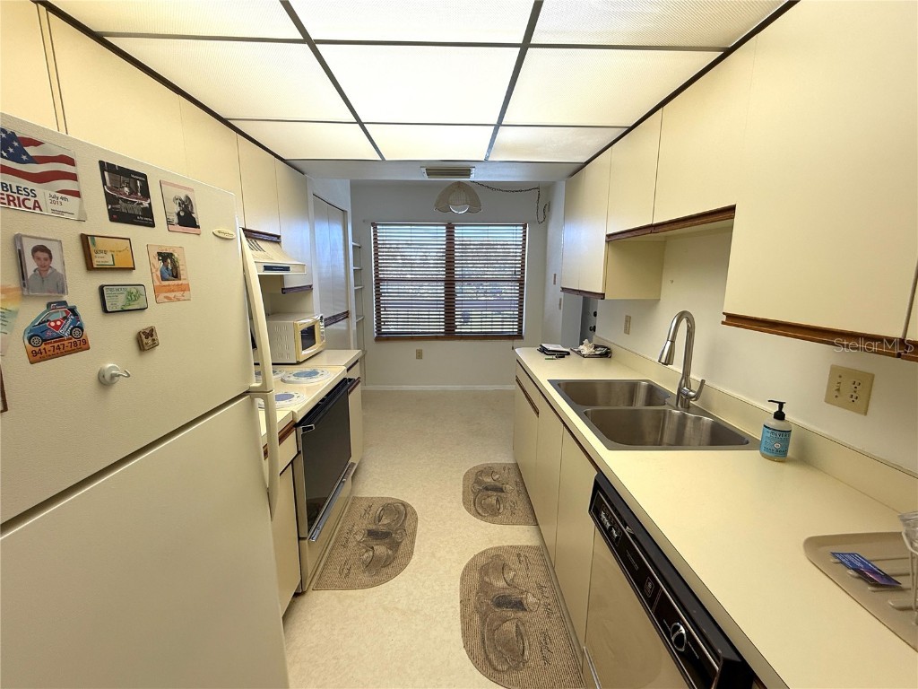 435 30th Avenue W #D303 Bradenton FL 34205 A4640805 image6