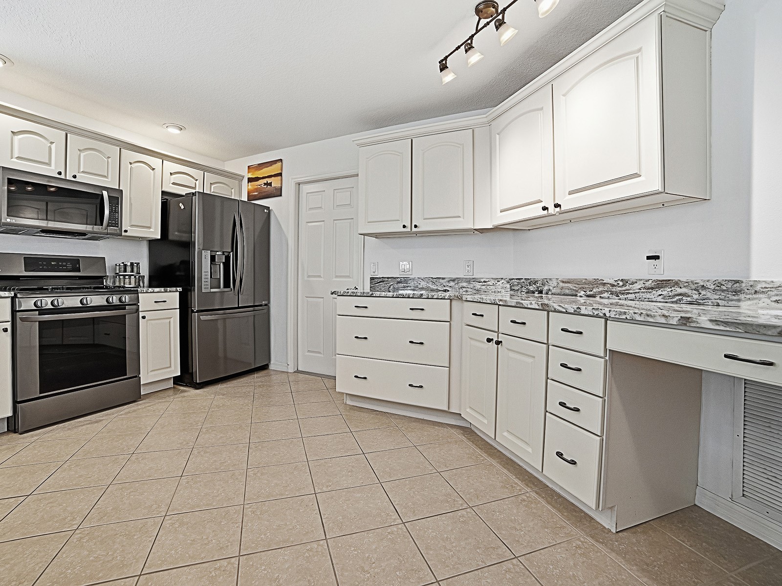 435 Carlisle Court The Villages FL 32162 G5114653 image8