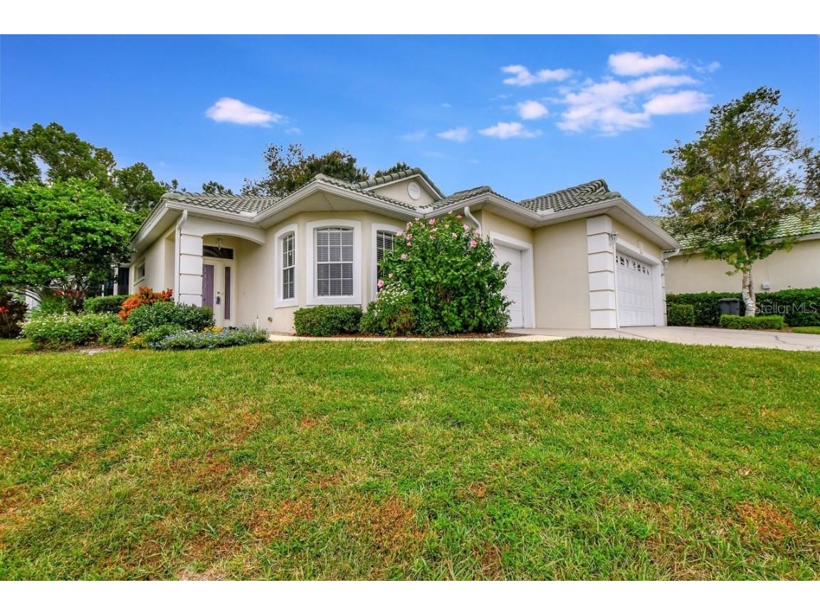 435 Foxhill Drive Debary FL 32713 V4933257 image1