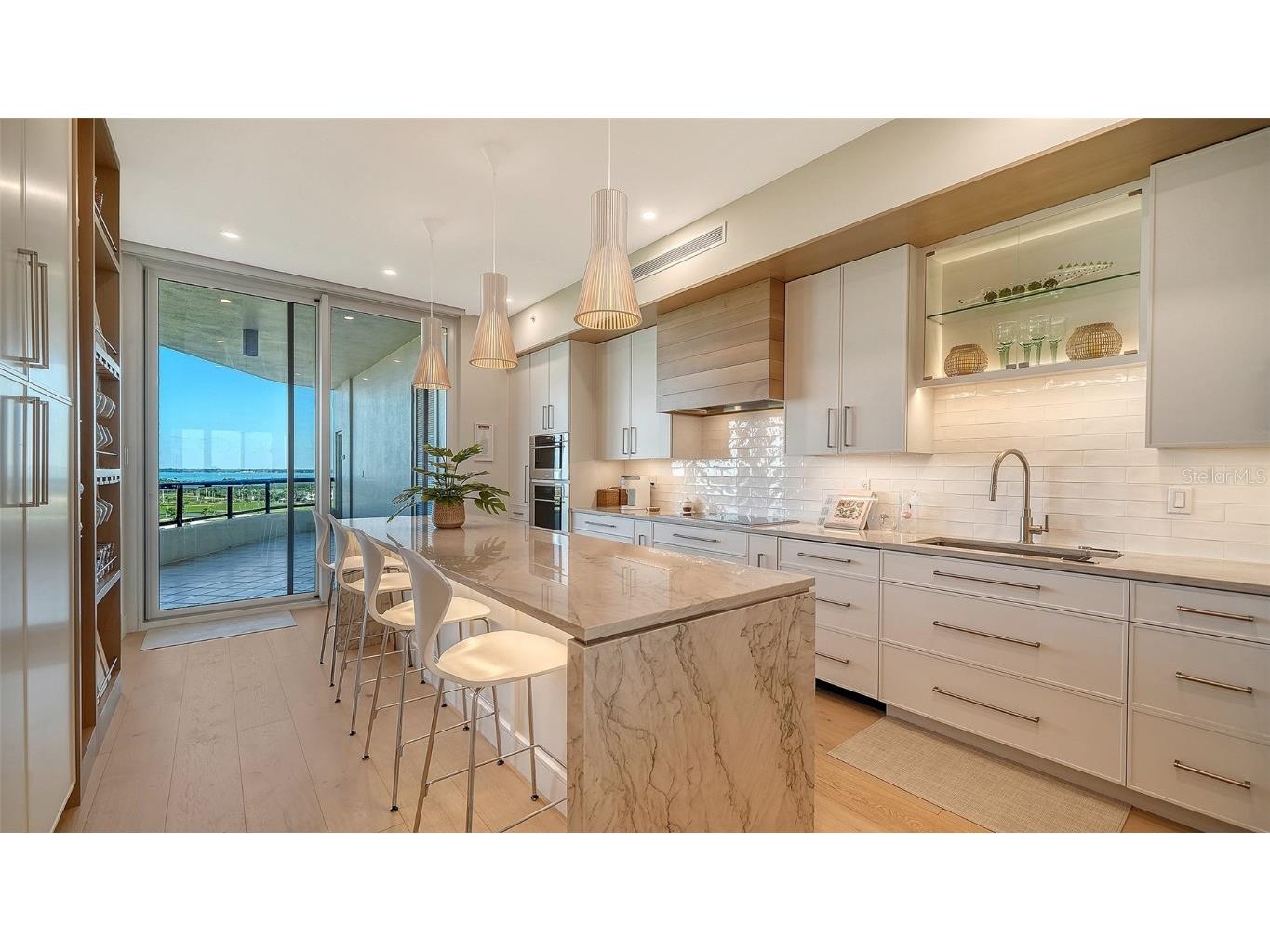 435 L Ambiance Drive #J703 Longboat Key FL 34228 A4667475 image30