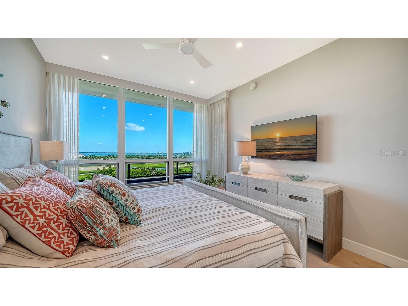 435 L Ambiance Drive #J703 Longboat Key FL 34228 A4667475 image57