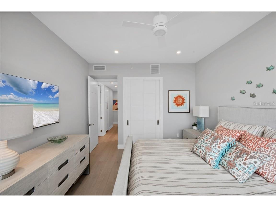 435 L Ambiance Drive #J703 Longboat Key FL 34228 A4667475 image59