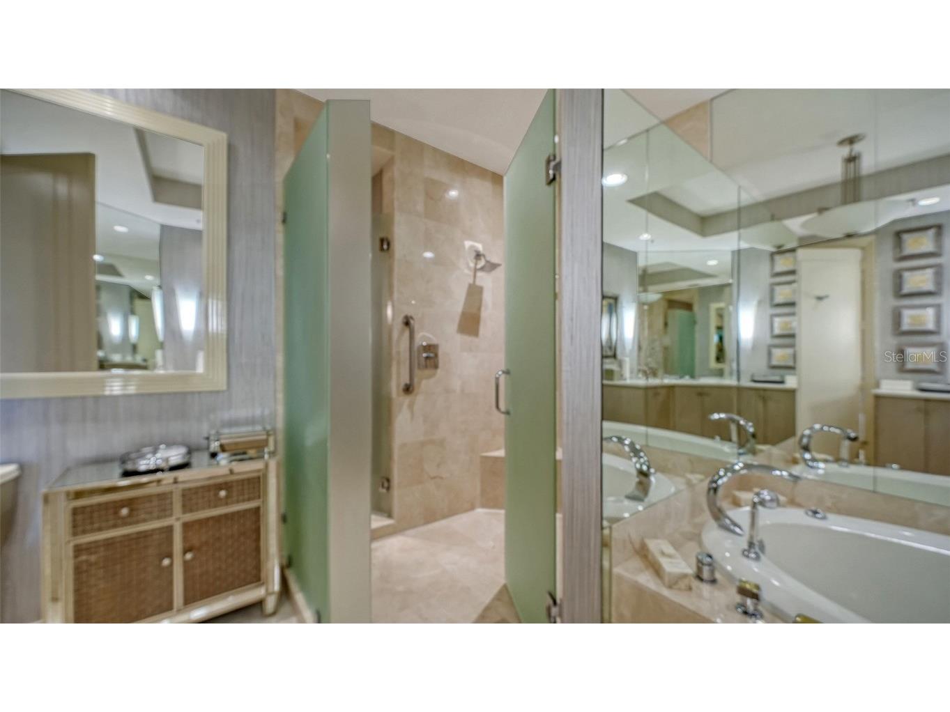 435 L Ambiance Drive #J704 Longboat Key FL 34228 A4673061 image33