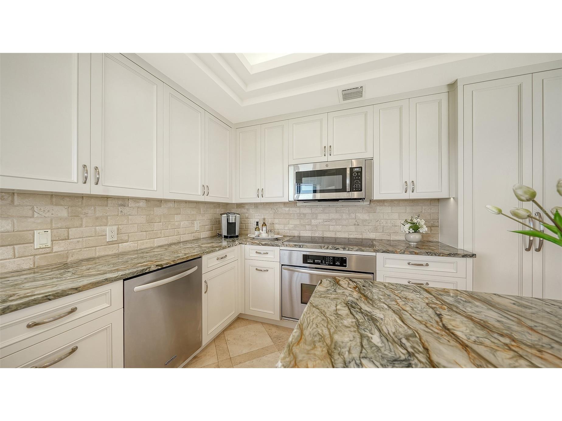 435 L Ambiance Drive #L707 Longboat Key FL 34228 A4663998 image28
