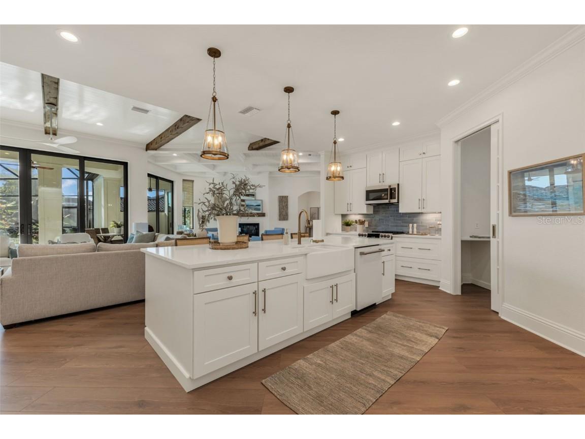 435 La Sila Court Punta Gorda FL 33950 C7516620 image4