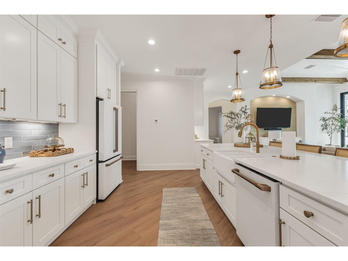 435 La Sila Court Punta Gorda FL 33950 C7516620 image7