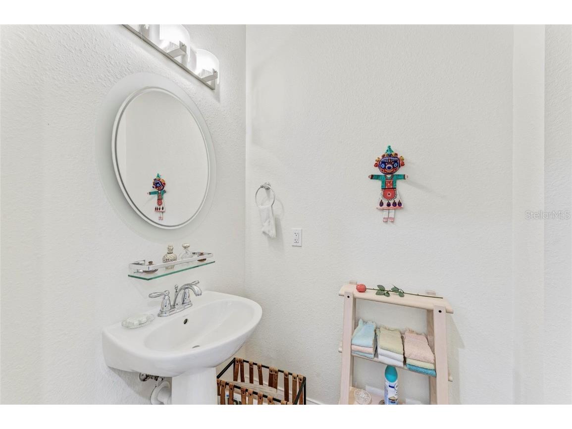 435 Nokomis Avenue S #312 Venice FL 34285 A4670350 image9