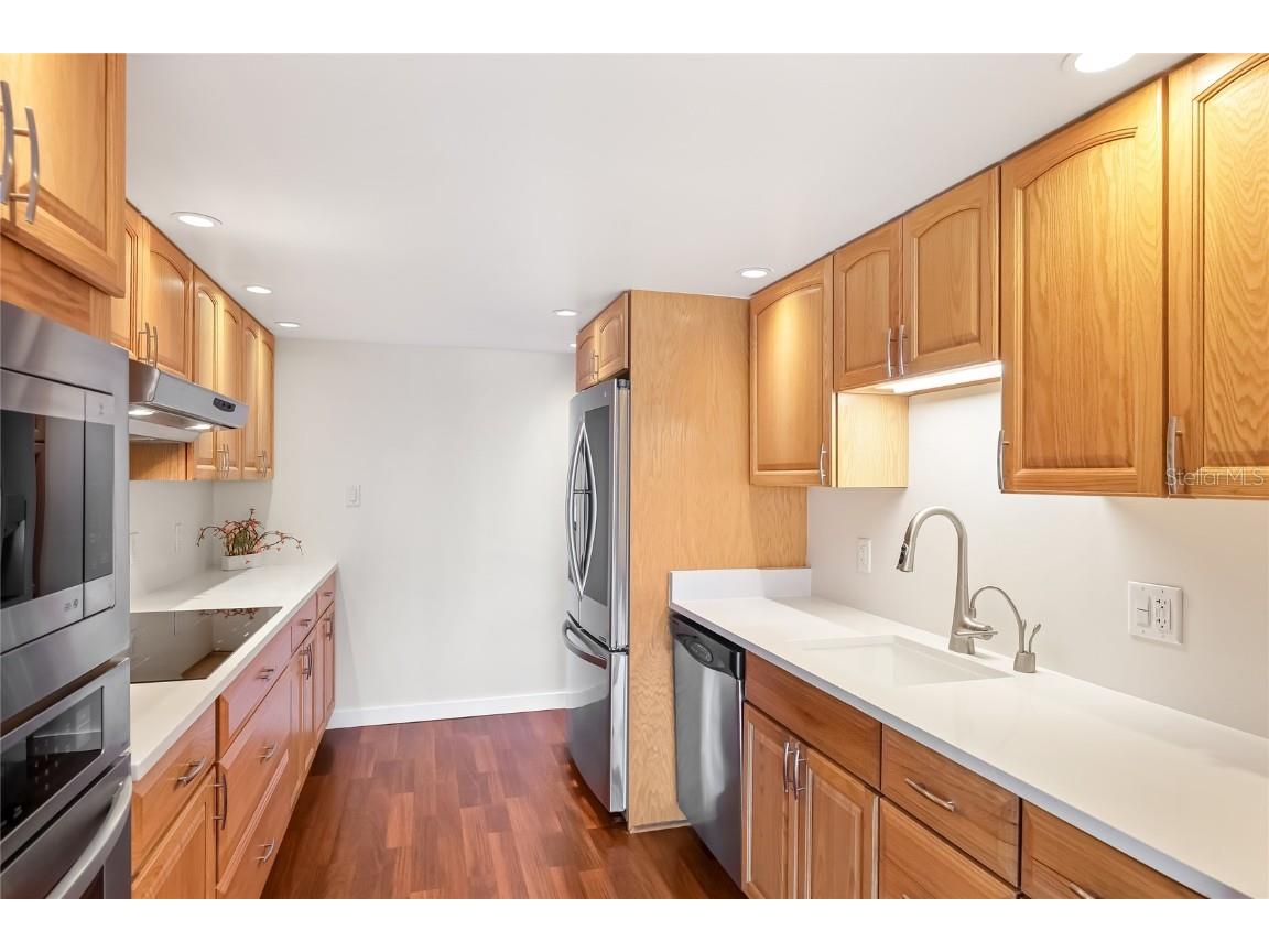 435 S Gulfstream Avenue #1004 Sarasota FL 34236 - SARASOTA BAY A4670726 image11