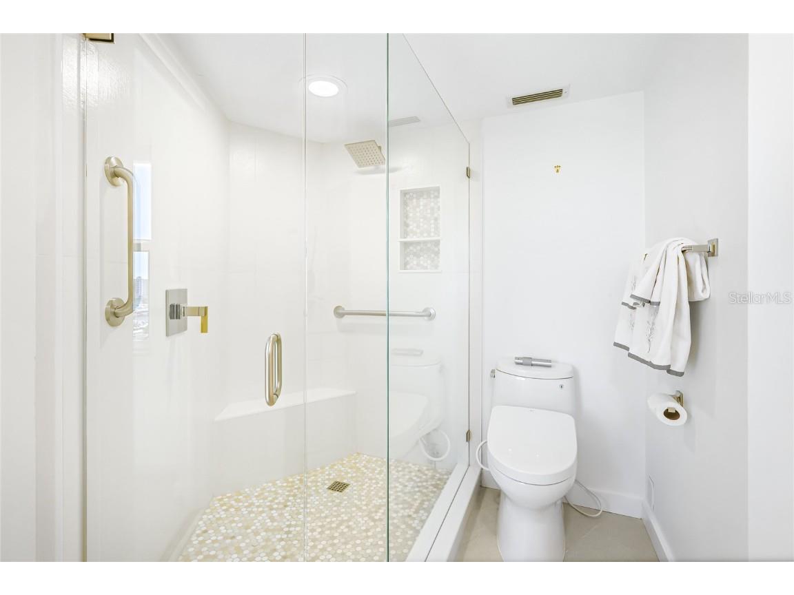 435 S Gulfstream Avenue #1004 Sarasota FL 34236 - SARASOTA BAY A4670726 image17