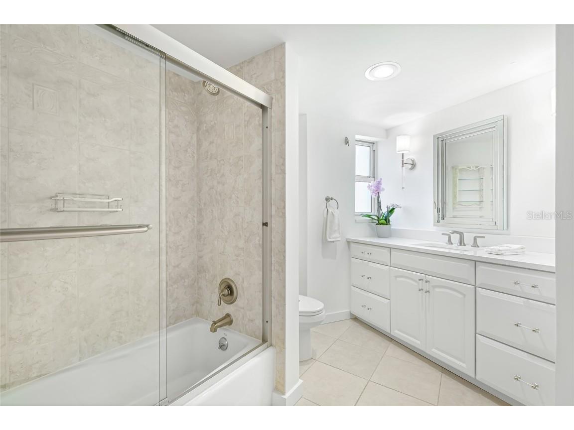 435 S Gulfstream Avenue #1004 Sarasota FL 34236 - SARASOTA BAY A4670726 image24