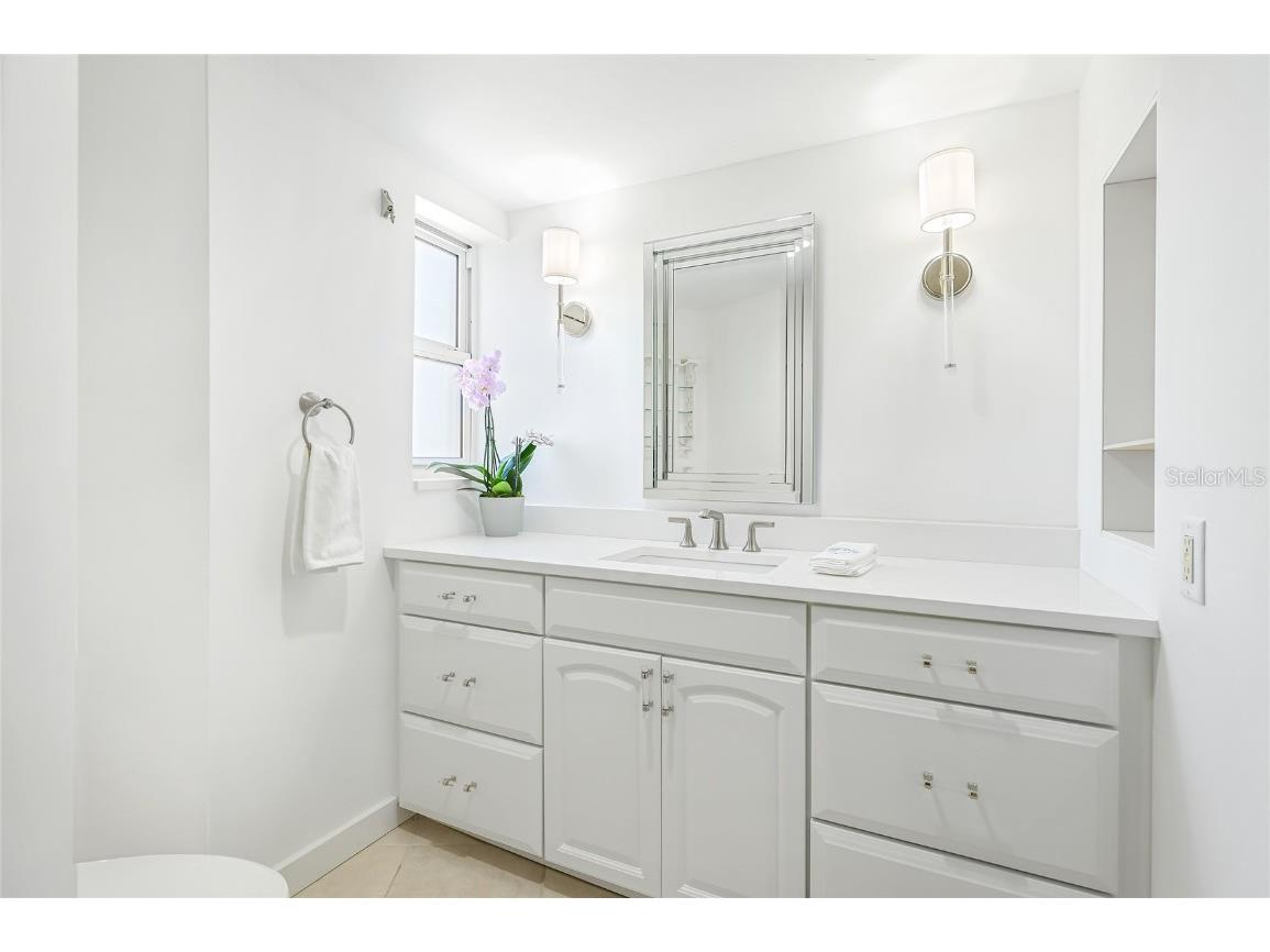 435 S Gulfstream Avenue #1004 Sarasota FL 34236 - SARASOTA BAY A4670726 image25