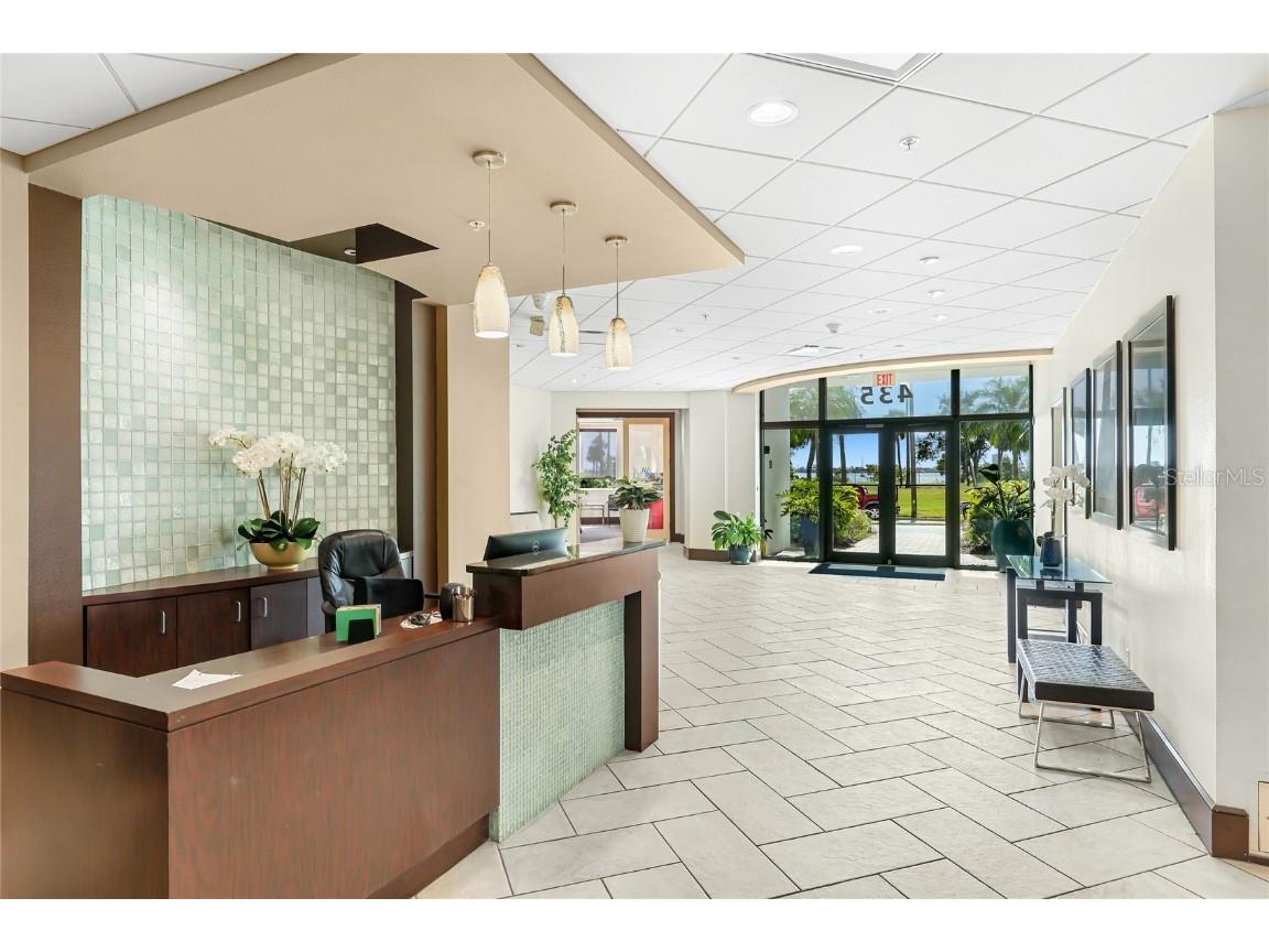 435 S Gulfstream Avenue #1004 Sarasota FL 34236 - SARASOTA BAY A4670726 image28