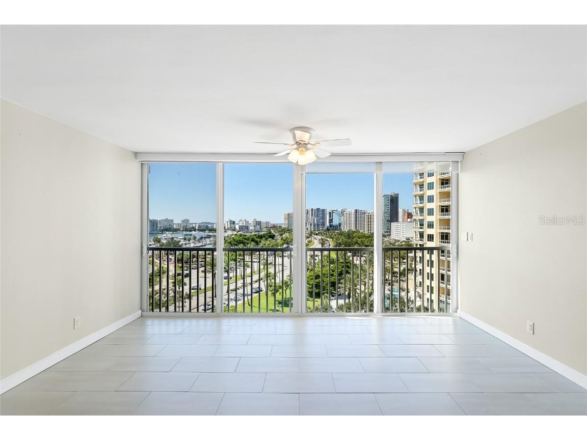 435 S Gulfstream Avenue #1004 Sarasota FL 34236 - SARASOTA BAY A4670726 image7