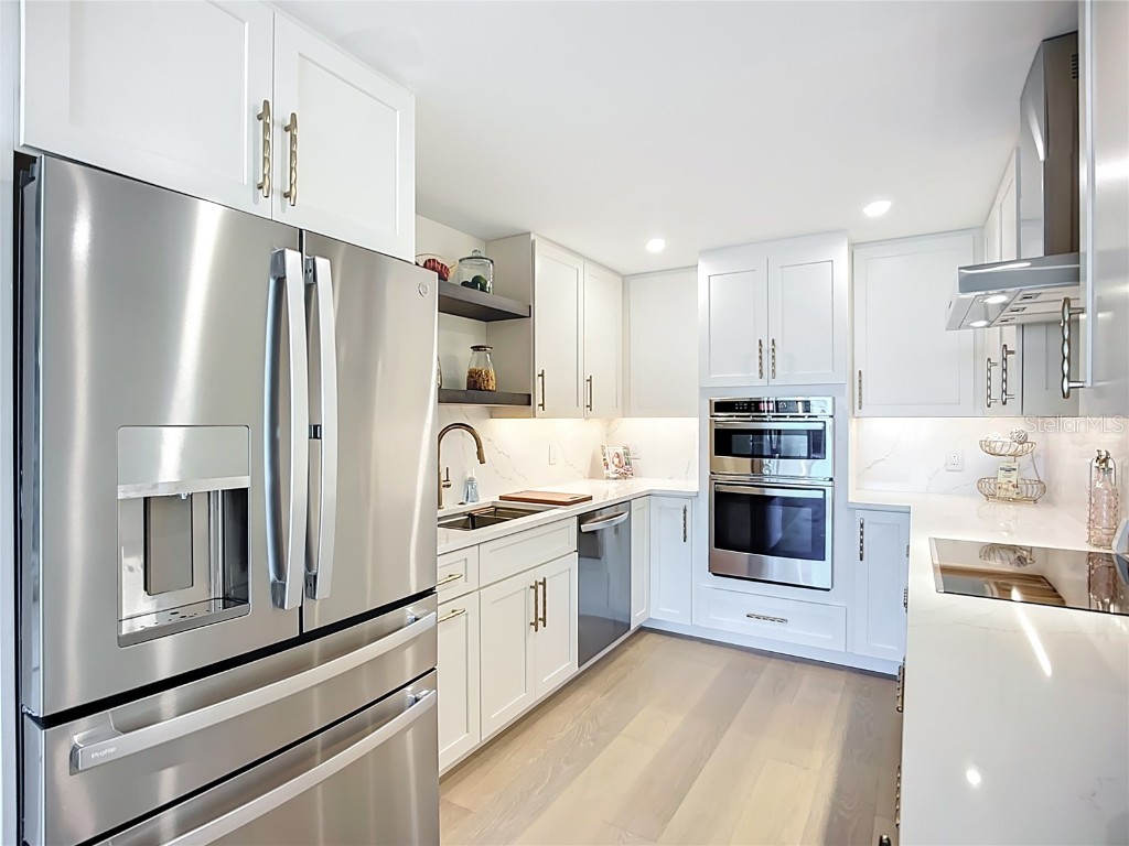 435 S Gulfstream Avenue #1006 Sarasota FL 34236 A4671034 image10