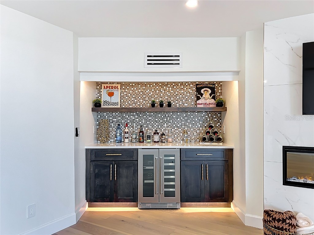 435 S Gulfstream Avenue #1006 Sarasota FL 34236 A4671034 image20