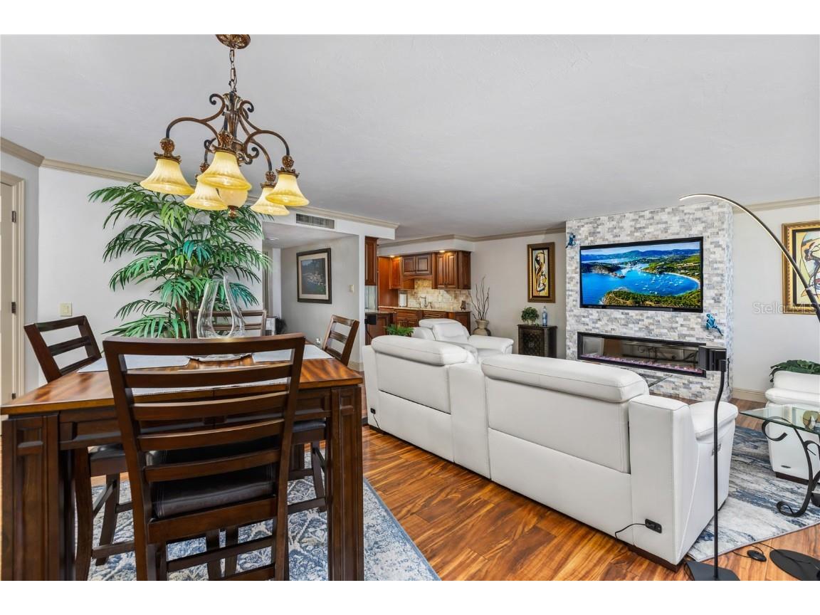 435 S Gulfstream Avenue #1103 Sarasota FL 34236 - SARASOTA BAYFRONT A4641820 image14