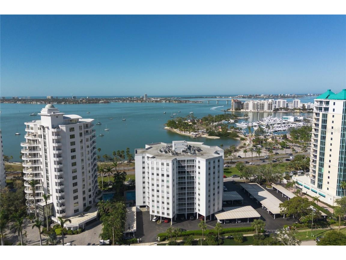 435 S Gulfstream Avenue #1103 Sarasota FL 34236 - SARASOTA BAYFRONT A4641820 image4