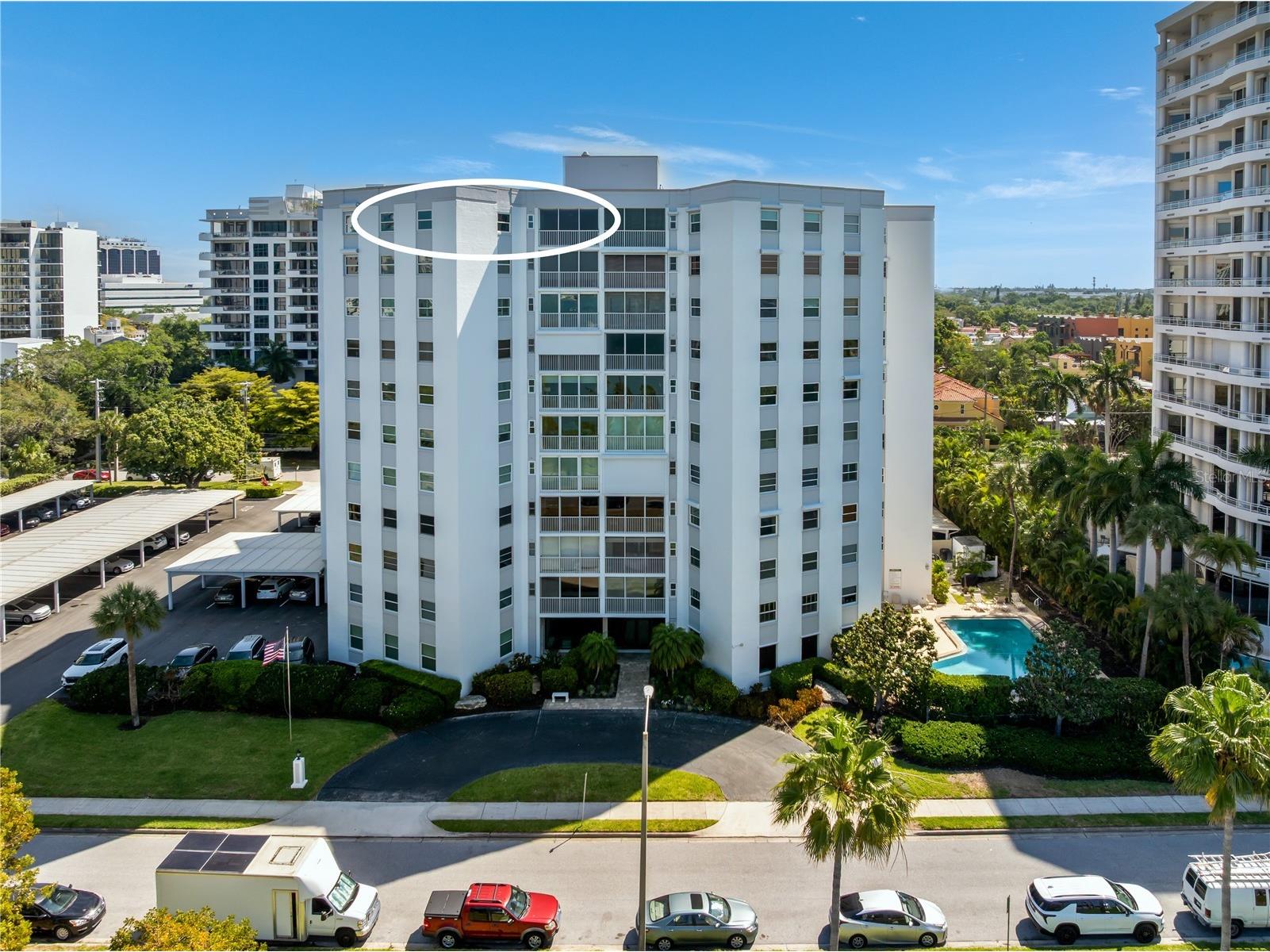 435 S Gulfstream Avenue #1103 Sarasota FL 34236 - SARASOTA BAYFRONT A4688618 image1