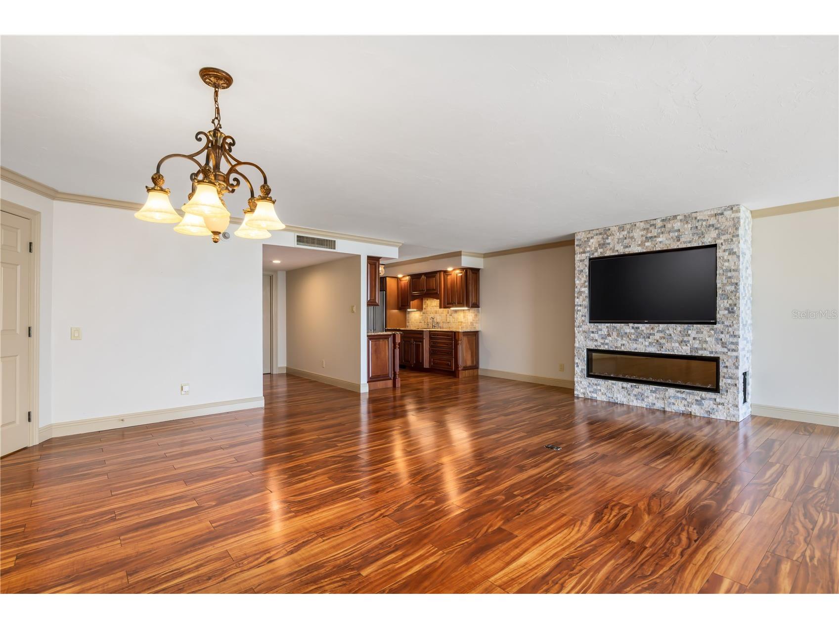 435 S Gulfstream Avenue #1103 Sarasota FL 34236 - SARASOTA BAYFRONT A4688618 image15