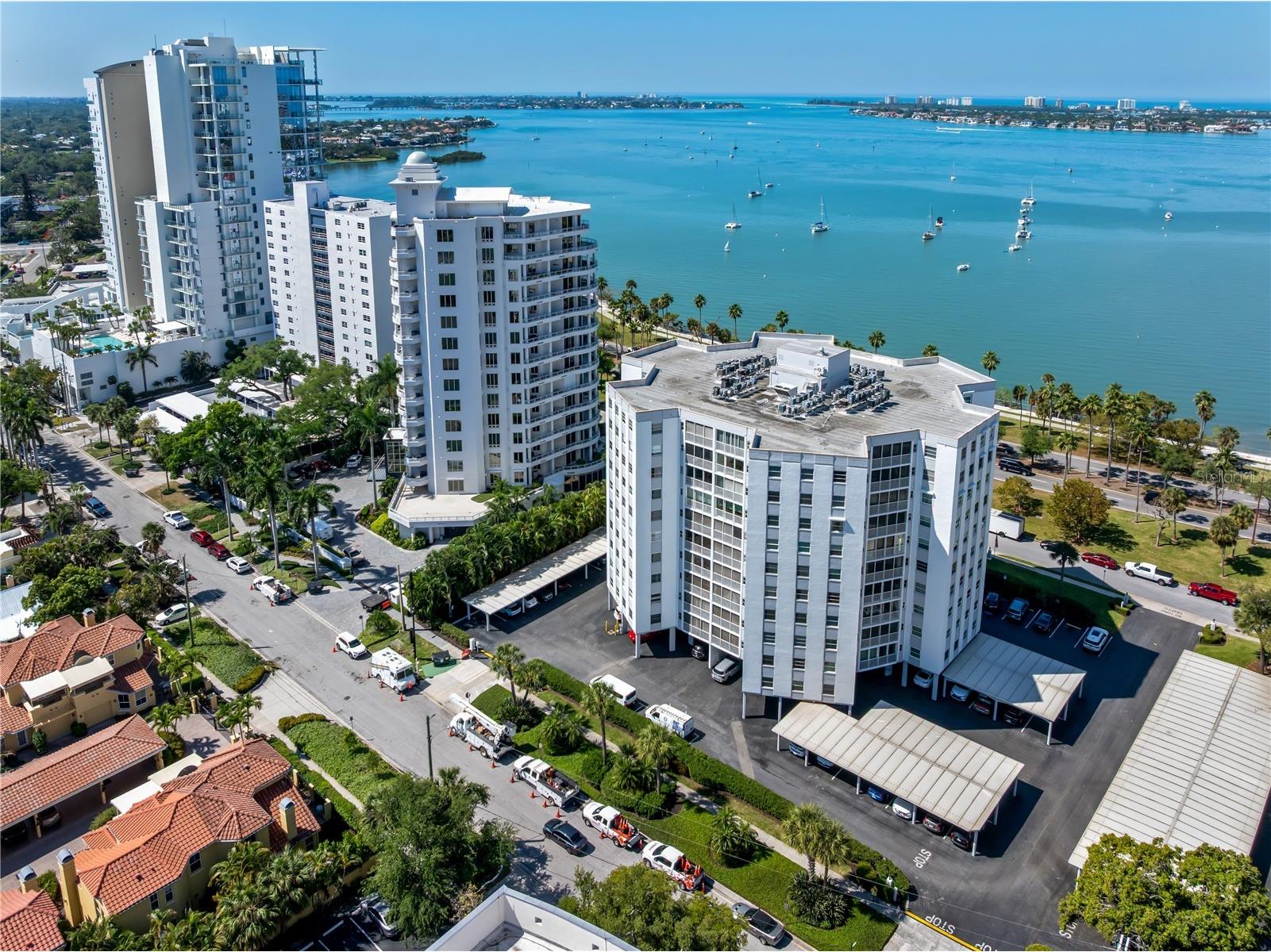 435 S Gulfstream Avenue #1103 Sarasota FL 34236 - SARASOTA BAYFRONT A4688618 image2