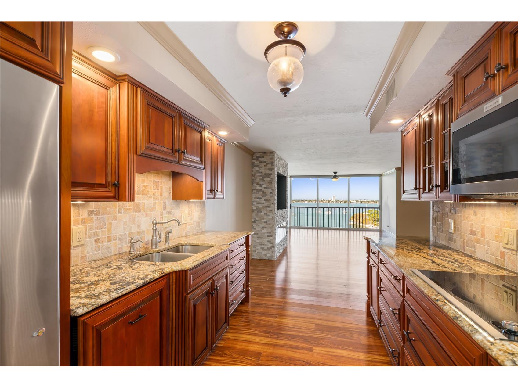 435 S Gulfstream Avenue #1103 Sarasota FL 34236 - SARASOTA BAYFRONT A4688618 image20