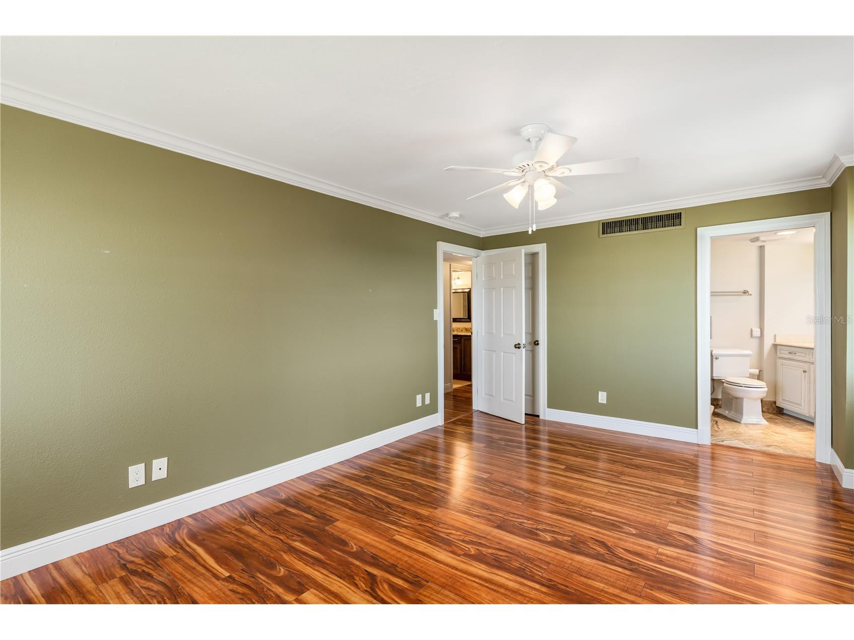 435 S Gulfstream Avenue #1103 Sarasota FL 34236 - SARASOTA BAYFRONT A4688618 image24