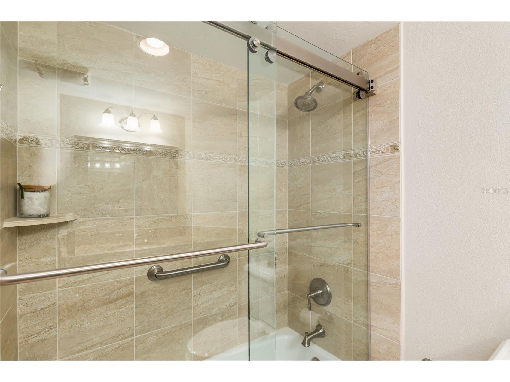 435 S Gulfstream Avenue #1103 Sarasota FL 34236 - SARASOTA BAYFRONT A4688618 image33