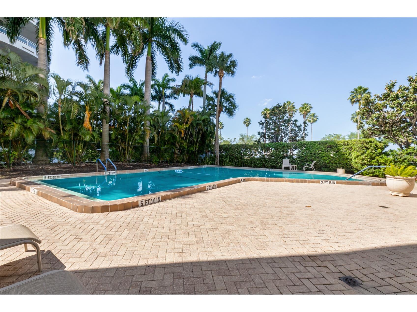 435 S Gulfstream Avenue #1103 Sarasota FL 34236 - SARASOTA BAYFRONT A4688618 image44