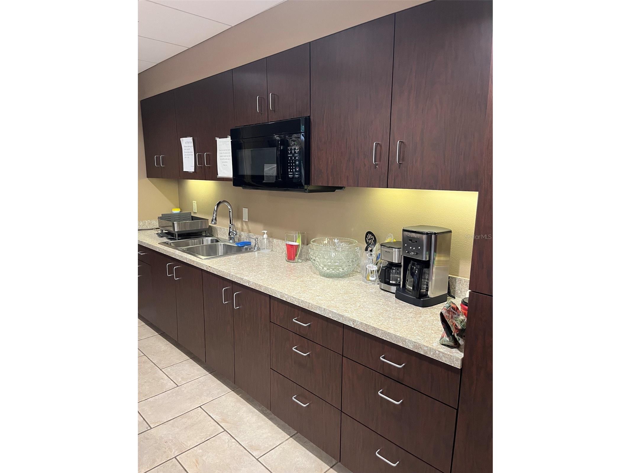 435 S Gulfstream Avenue #206 Sarasota FL 34236 A4694462 image10