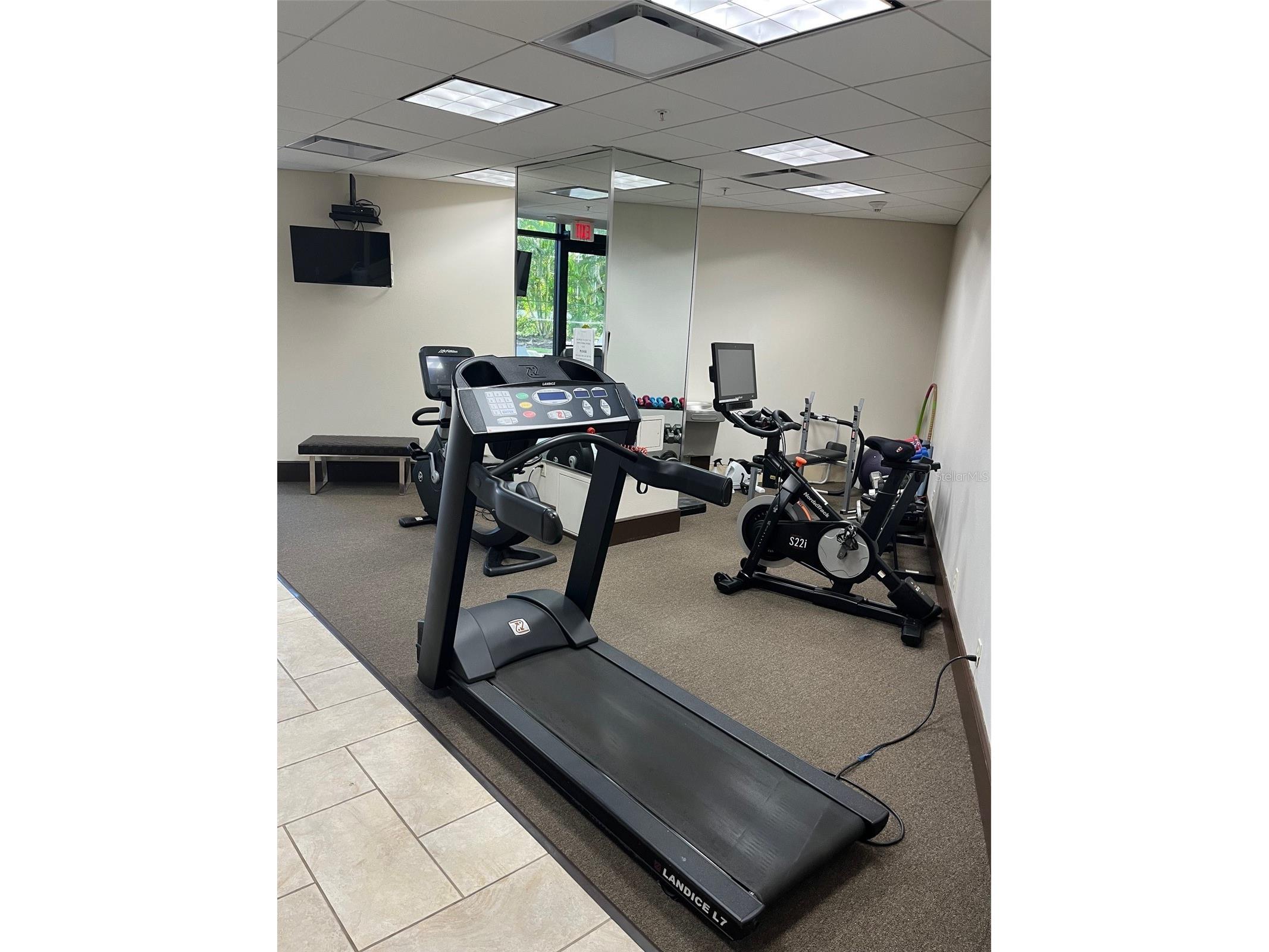 435 S Gulfstream Avenue #206 Sarasota FL 34236 A4694462 image16
