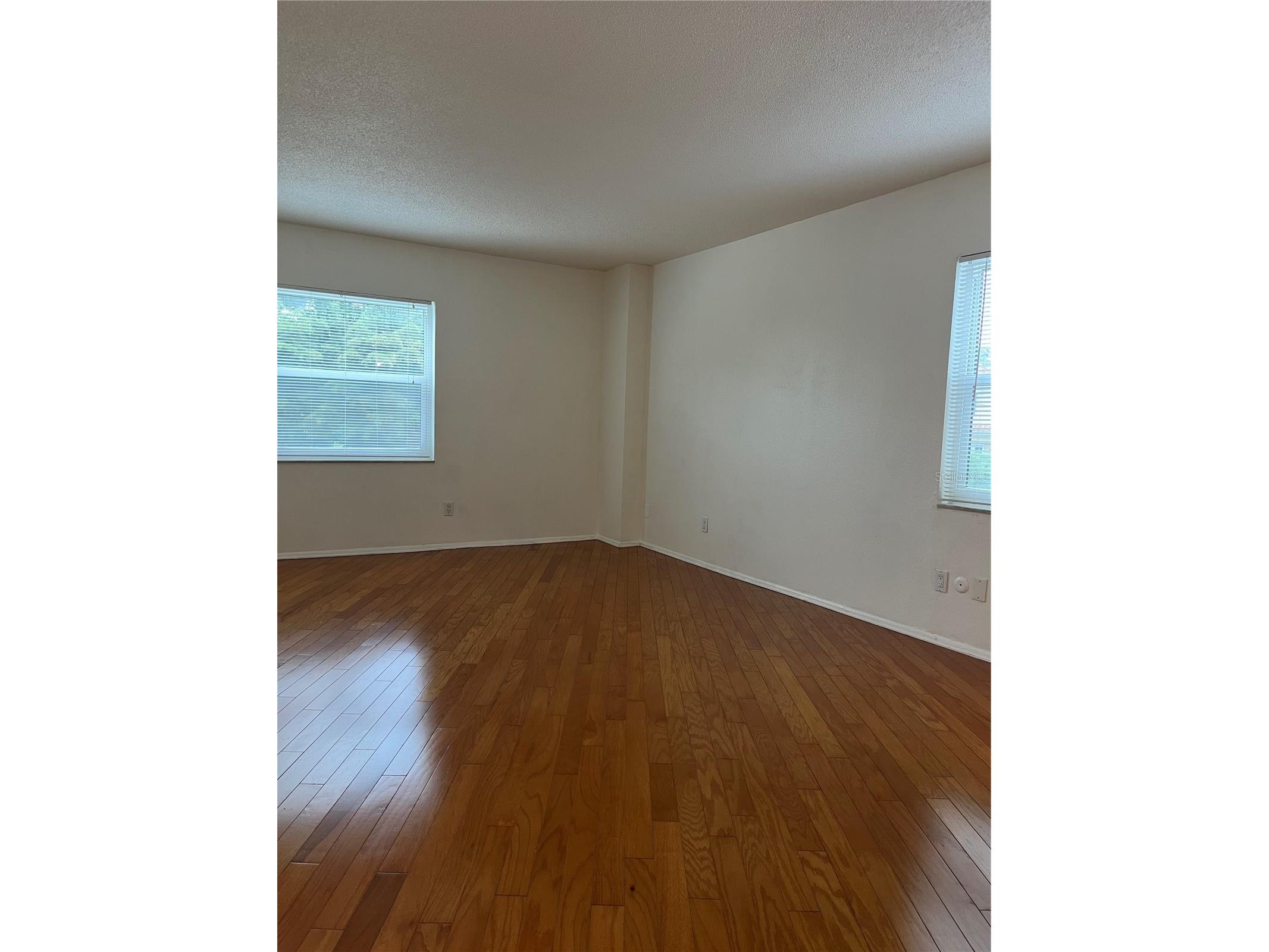 435 S Gulfstream Avenue #206 Sarasota FL 34236 A4694462 image25