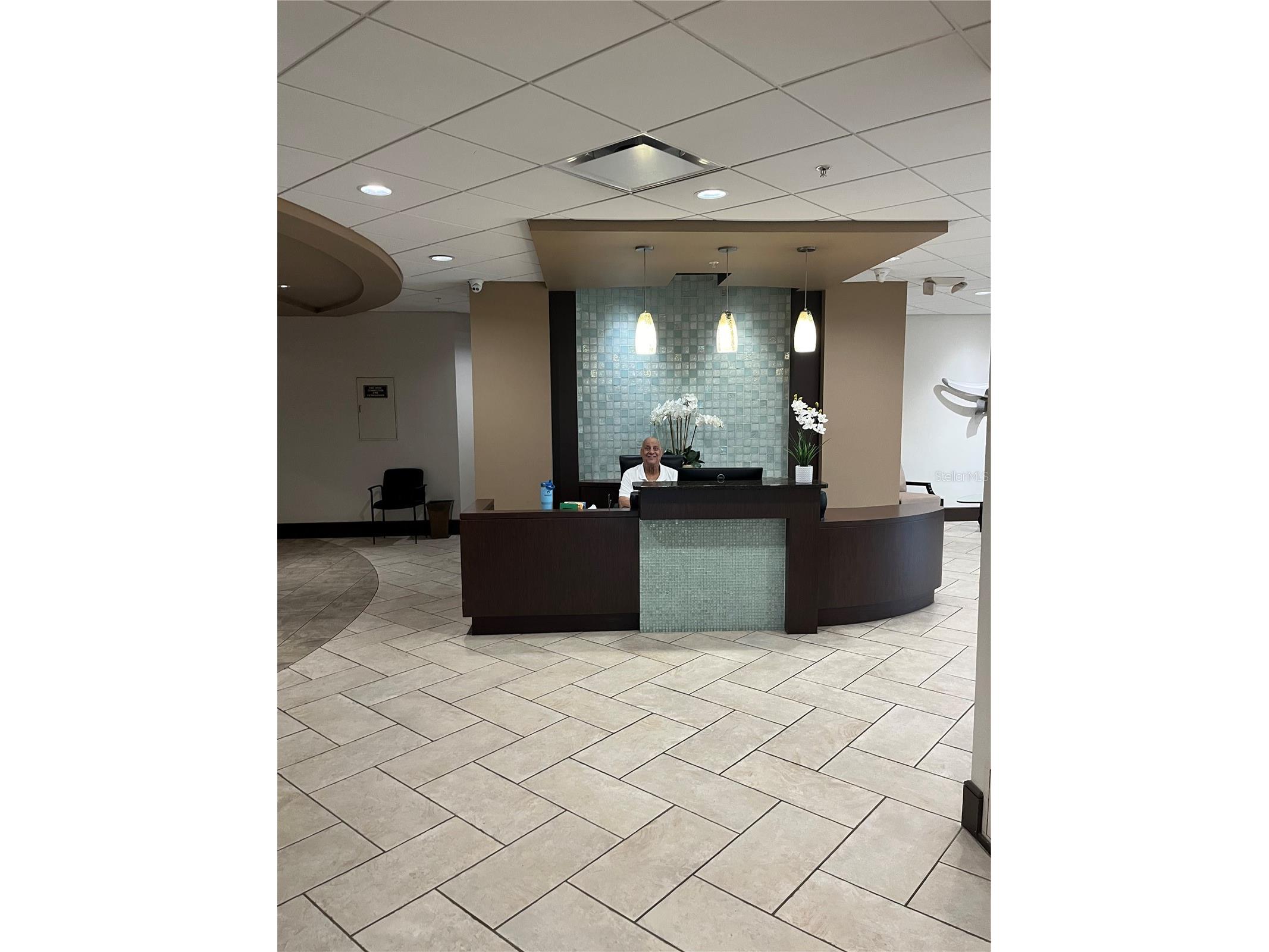 435 S Gulfstream Avenue #206 Sarasota FL 34236 A4694462 image38
