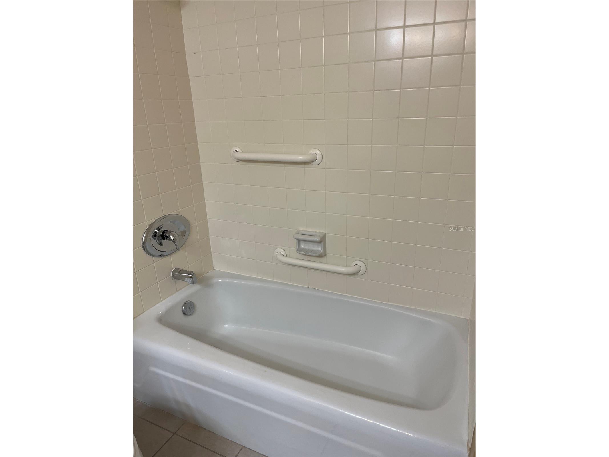 435 S Gulfstream Avenue #206 Sarasota FL 34236 A4694462 image50
