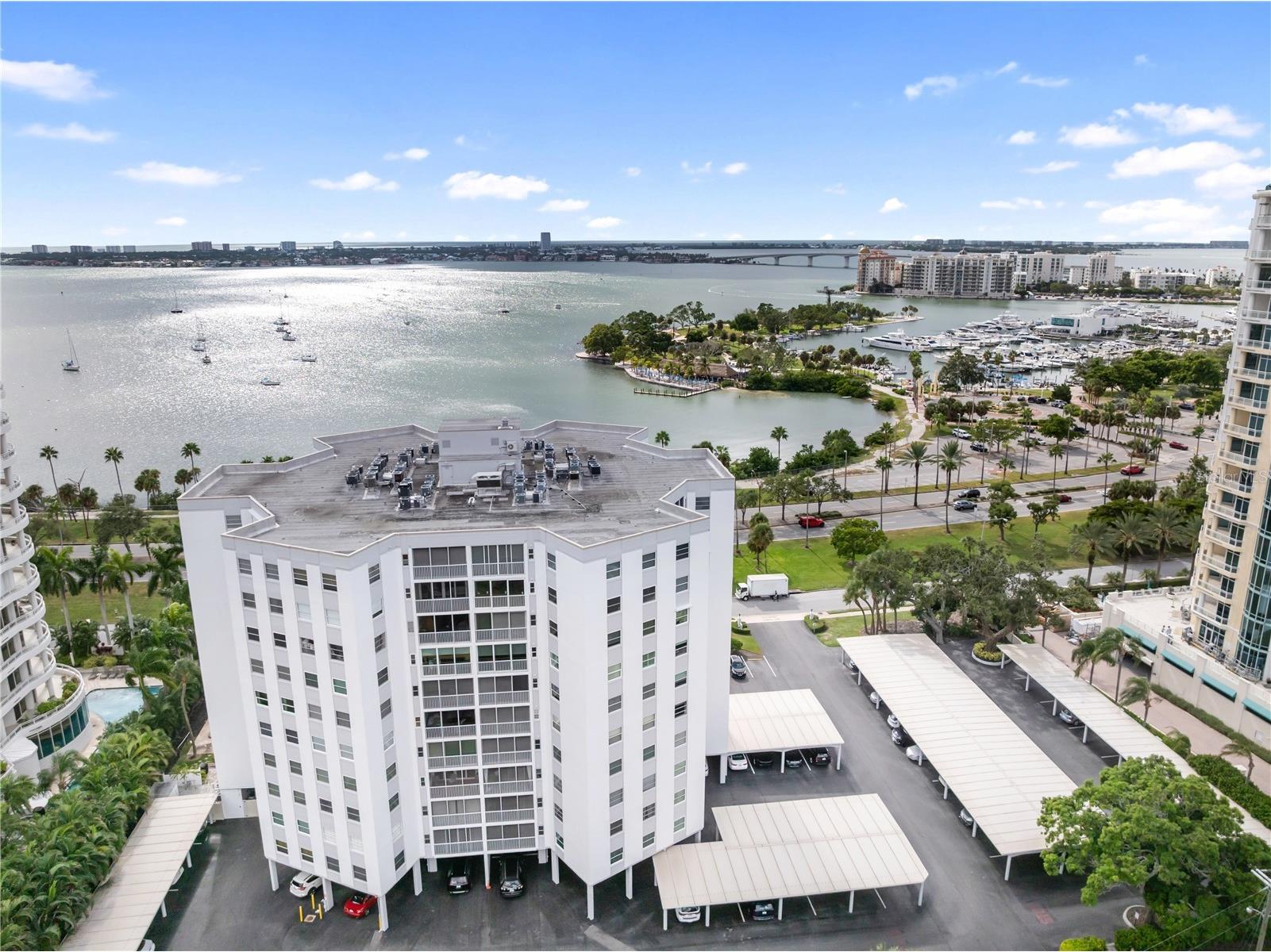 435 S Gulfstream Avenue #403 Sarasota FL 34236 - SARASOTA BAY A4667640 image1