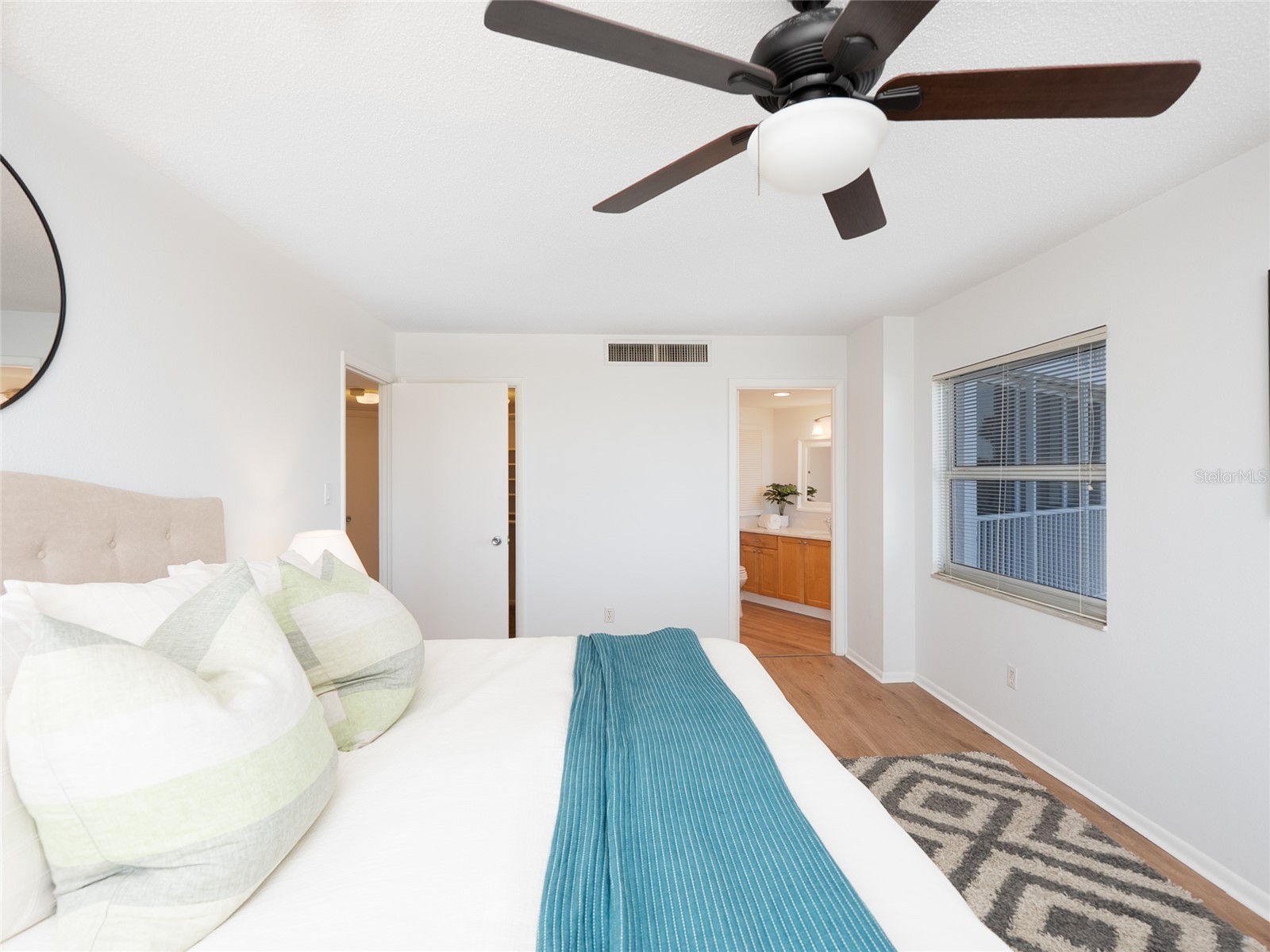 435 S Gulfstream Avenue #403 Sarasota FL 34236 - SARASOTA BAY A4667640 image31